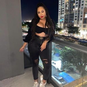 Black distressed jeans